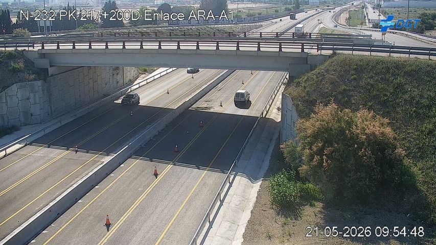 Traffic Cam El Burgo de Ebro: ARA-A1 - A-222 - N-232