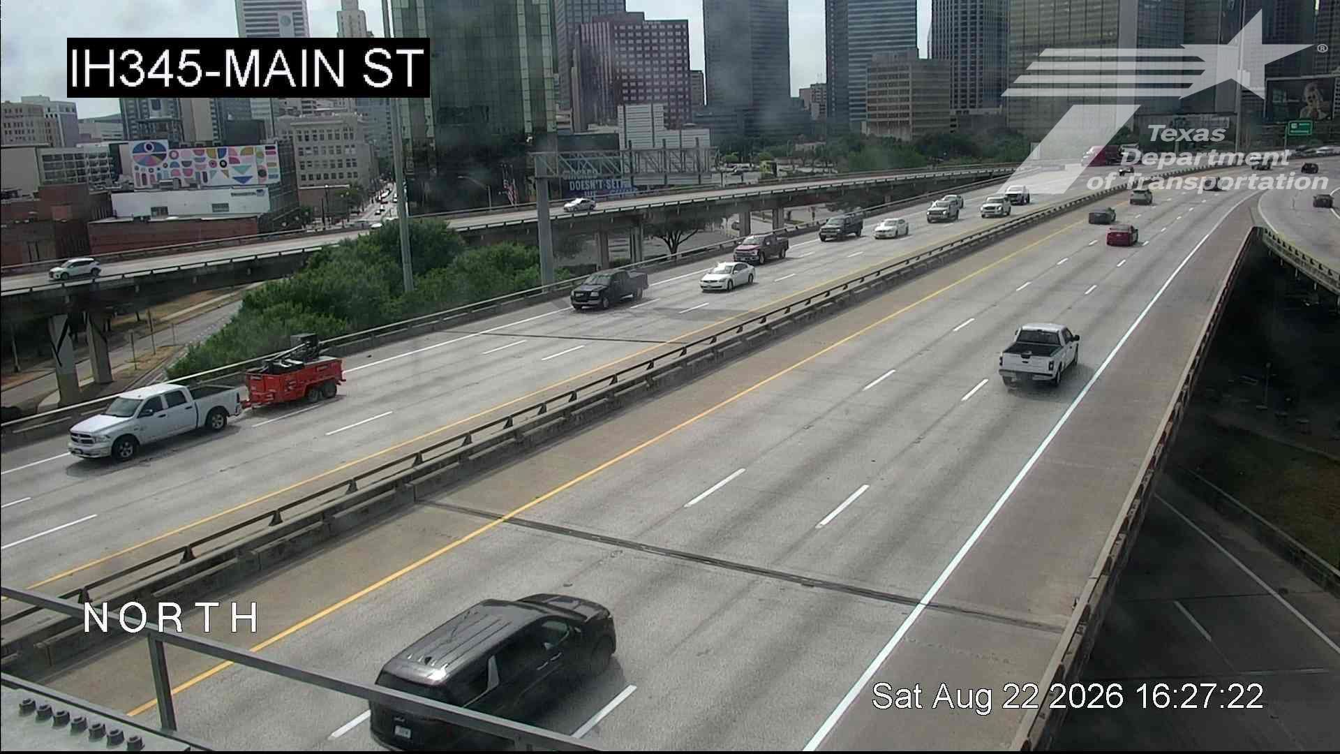 Traffic Cam Deep Ellum PID › North: I-345 @ Main St