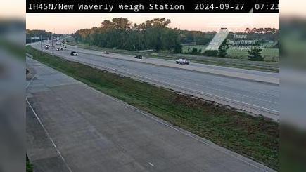 Traffic Cam New Waverly › North: IH45 - Weigh Station