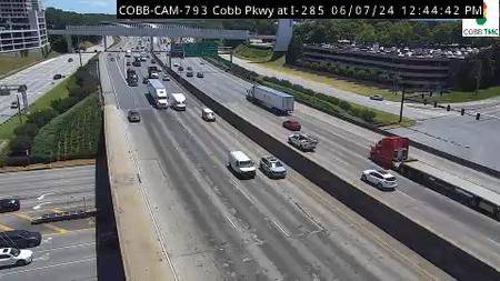 Traffic Cam Vinings: 111811--2