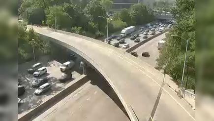Traffic Cam New York › North: I-678 at Queens Blvd./Entrance ramp