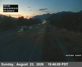 Traffic Cam San Bernardino › North: I-215 : (214) N of I-210