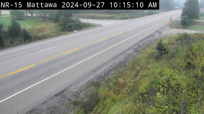 Traffic Cam Papineau-Cameron Township: Highway 17 near Gravelle Rd