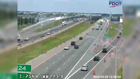 Traffic Cam Fullers Earth: 2239N_75_S/O_US_301_M224