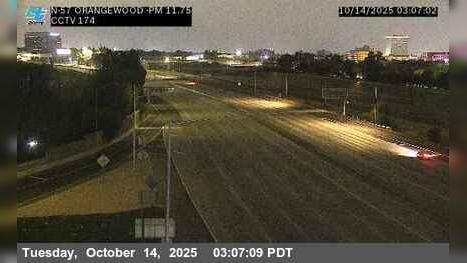 Traffic Cam Orange › North: SR-57 : Orangewood Avenue Onramp