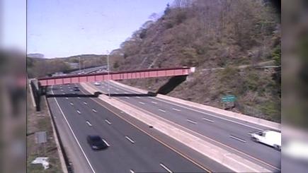 Traffic Cam East Haven: CAM - I-95 NB Exit 53 - S/O Hosley Ave