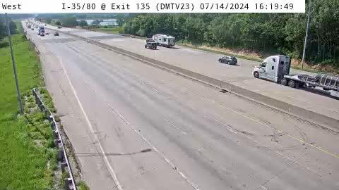 Traffic Cam Marquisville: DM - I-35/80 @ 2nd Ave (23)