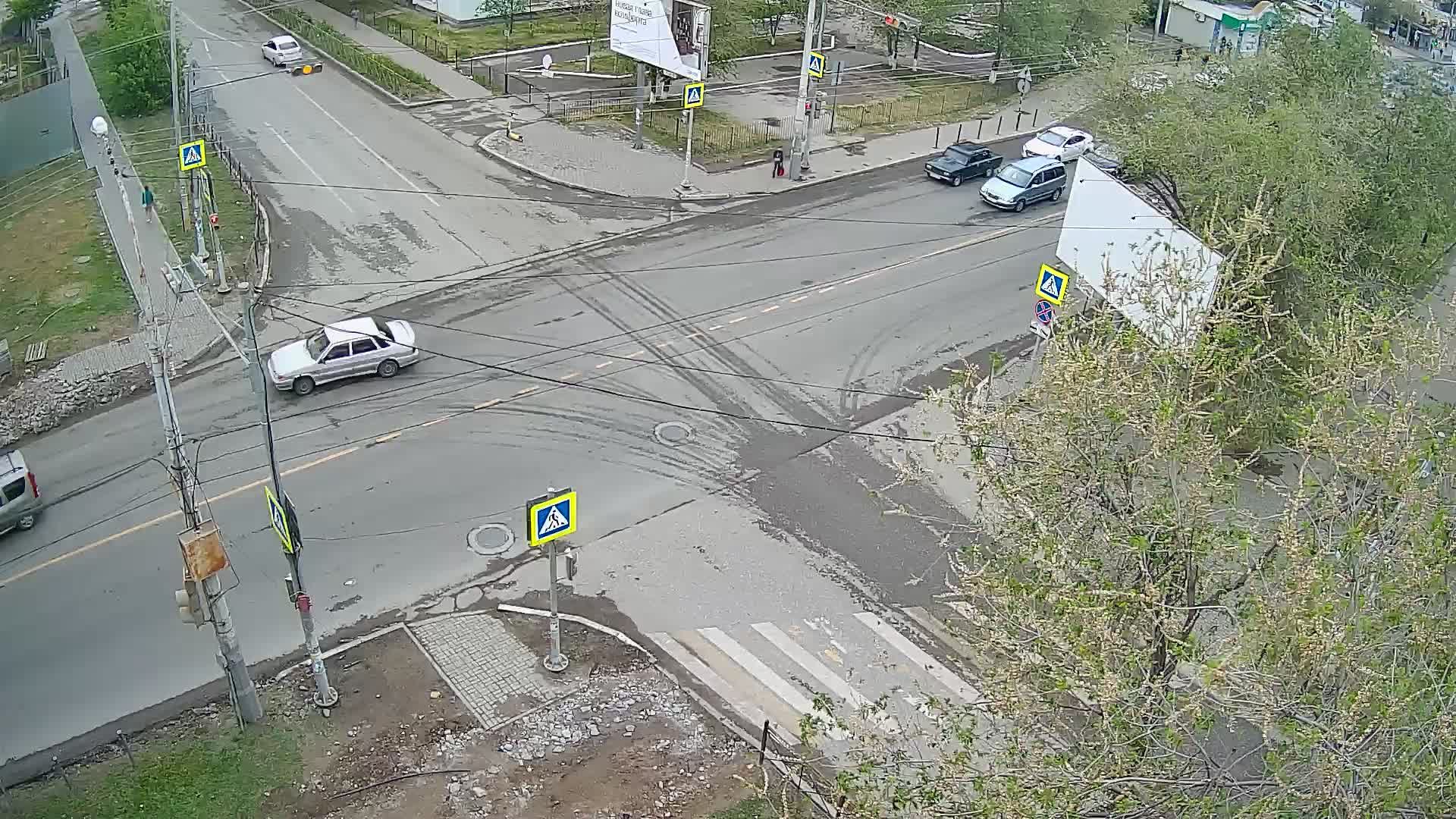 Astrakhan: Астрахань, Боевая, 40