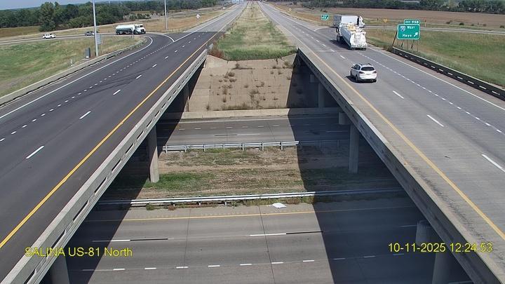 Traffic Cam Salina: I-70 at I-135 - MP 251