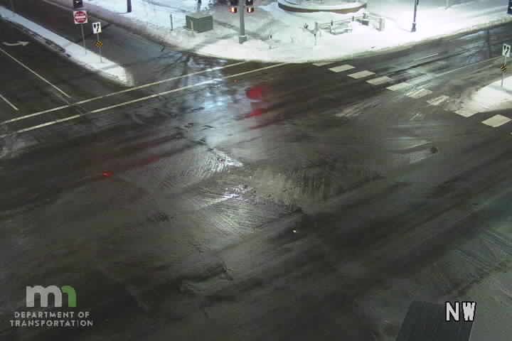 Traffic Cam West St. Paul: MN 3: Robert St NB @ Marie Ave