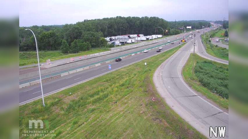 Traffic Cam Burnsville: I-35W: I-35W NB @ Cliff Rd