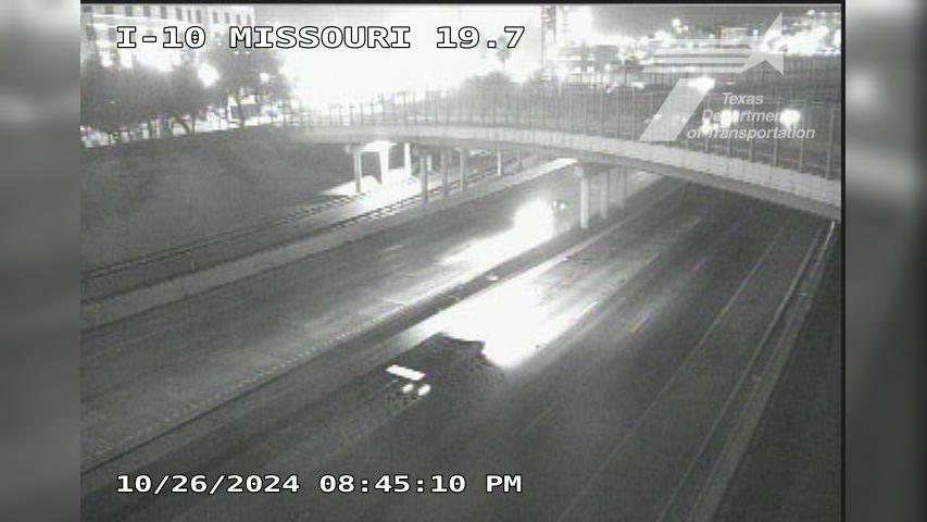 Traffic Cam El Paso › West: I-10 @ Missouri