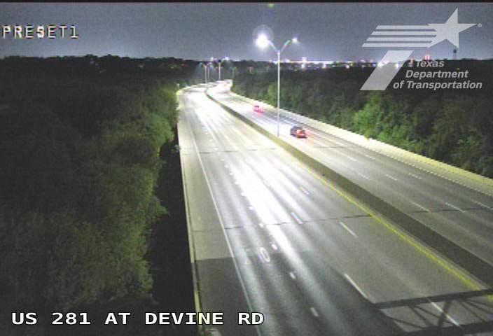 Traffic Cam San Antonio › South: US 281 at Devine