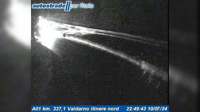 immagine della webcam nei dintorni di Reggello: webcam Montevarchi