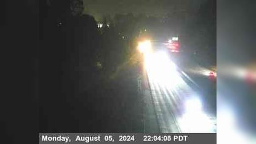 Traffic Cam Oakland › East: TVA93 -- I-580 : AT JWO 106th Ave OC