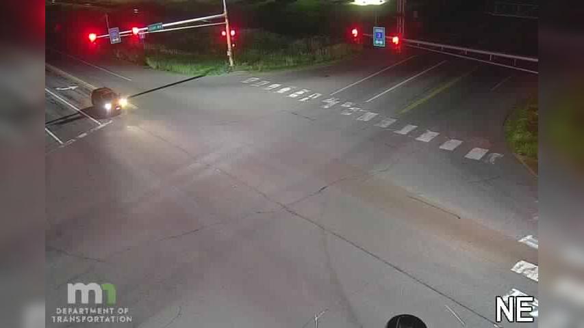 Traffic Cam Eagan: MN 3: T.H.3 SB @ Cliff Rd (SIG 1735962)