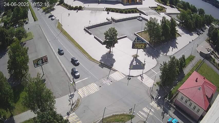 See Nizhny Tagil Pervomayskaya Ul 19 Live Webcam Weather Report In Nizhny Tagil Sverdlovsk Oblast Ru Seecam