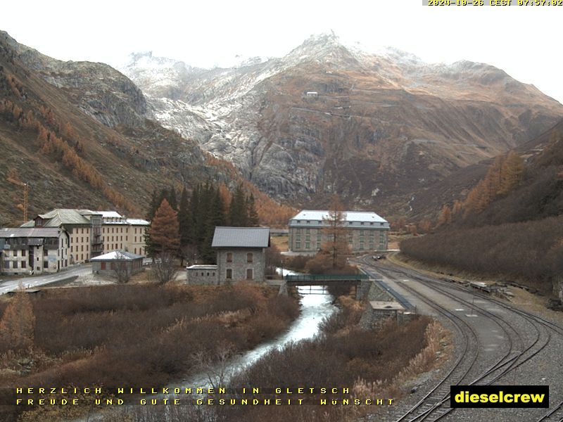 Obergoms: Gletsch mit dem Bahnhof der Dampfbahn Furka-Bergstrecke