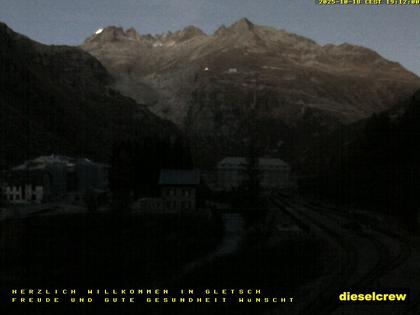 Obergoms: Gletsch mit dem Bahnhof der Dampfbahn Furka-Bergstrecke