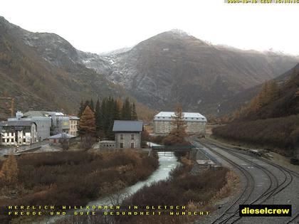 Obergoms: Gletsch mit dem Bahnhof der Dampfbahn Furka-Bergstrecke