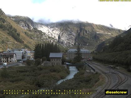 Obergoms: Gletsch mit dem Bahnhof der Dampfbahn Furka-Bergstrecke