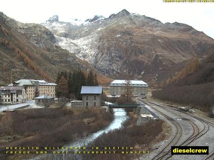 Obergoms: Gletsch mit dem Bahnhof der Dampfbahn Furka-Bergstrecke