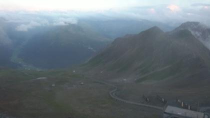 Davos: Dorf - Weissfluhjoch, Blick Dorftäli