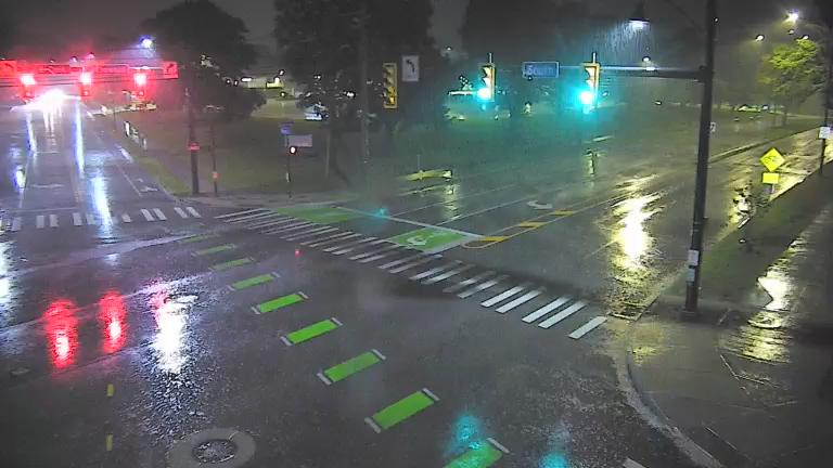 Traffic Cam Rochester: South Ave at Elmwood Ave