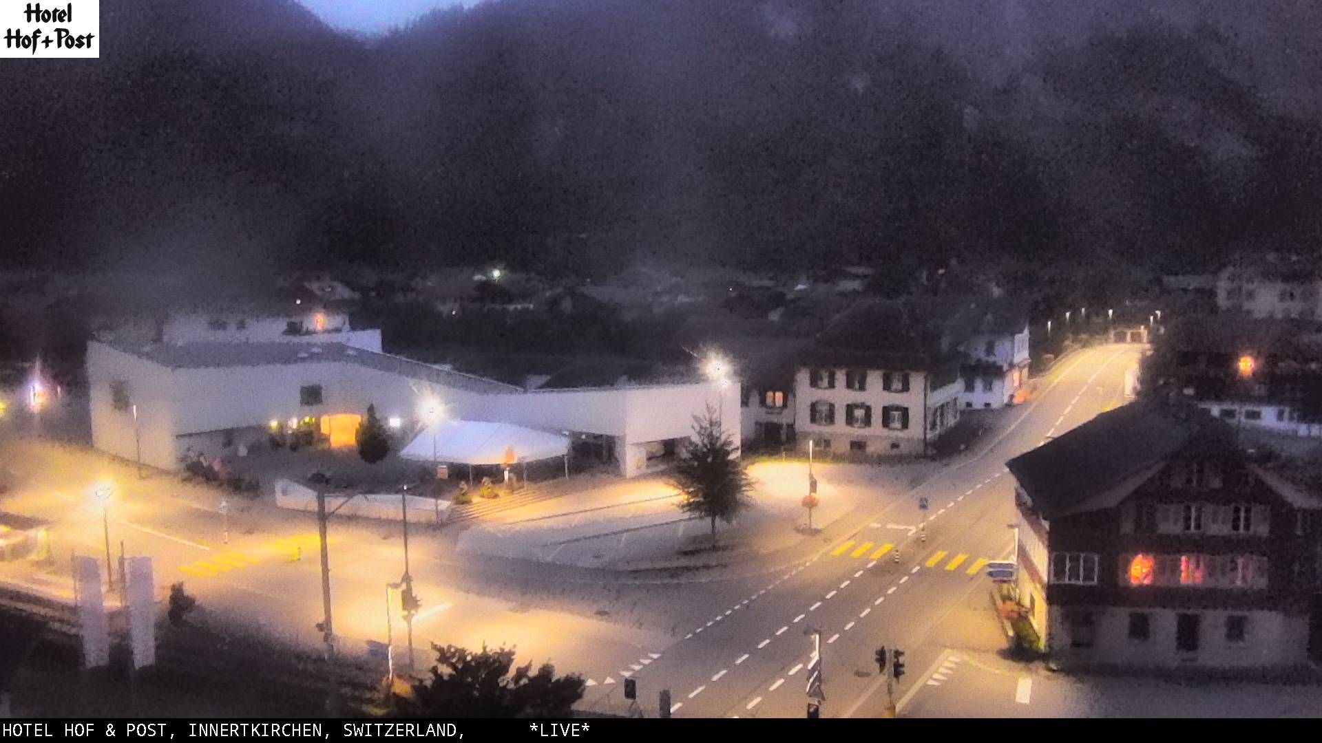 Innertkirchen: Hotel Hof und Post - Tourist Center Grimseltor