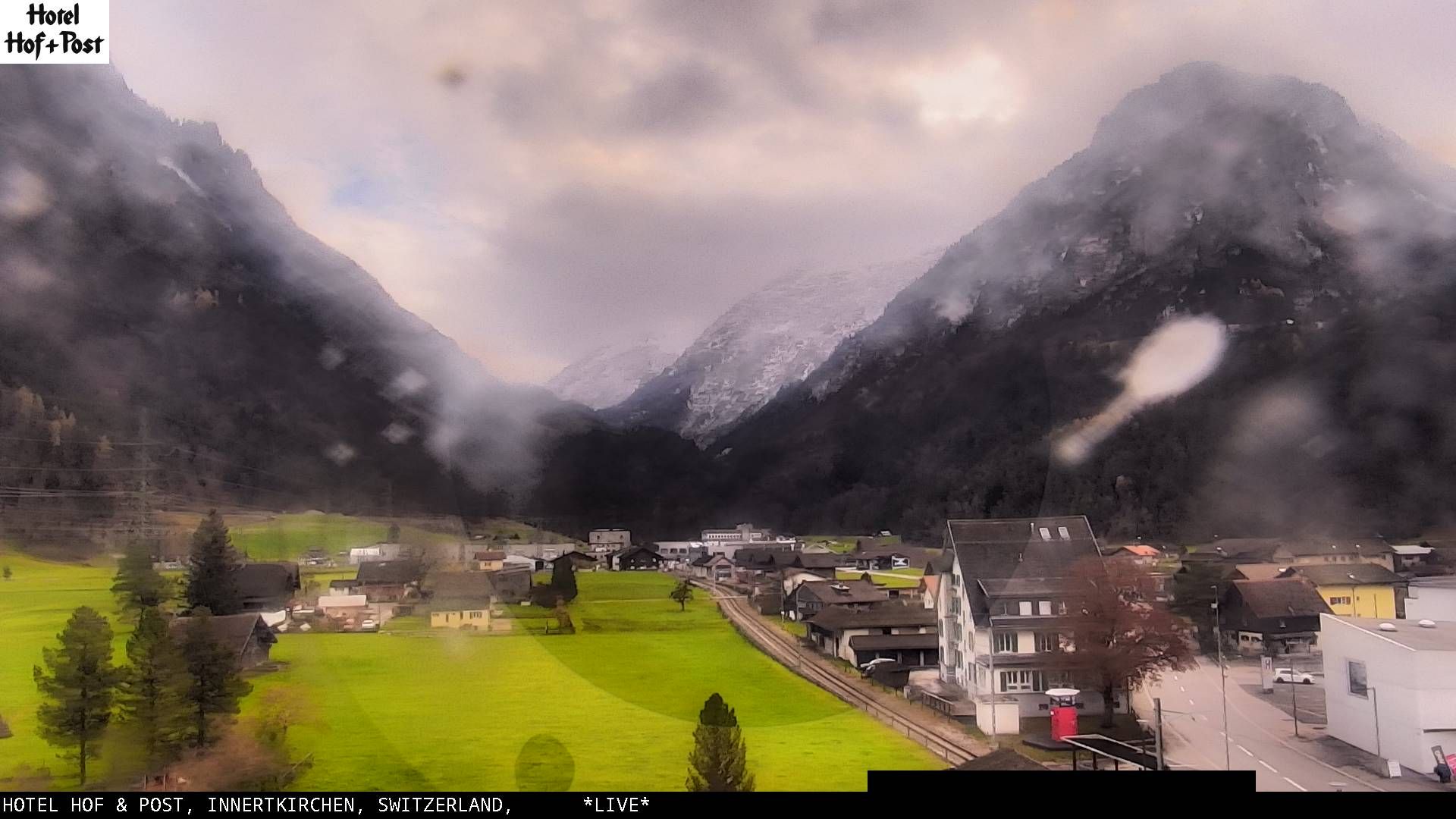 Innertkirchen: Hotel Hof und Post - Tourist Center Grimseltor