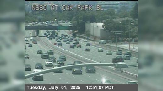 Traffic Cam Pleasant Valley › North: TV205 -- I-680 : Oak Park Bl