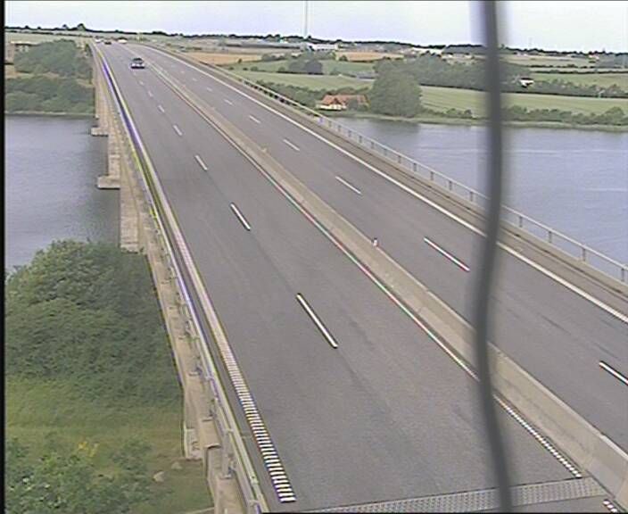Traffic Cam Sonderborg › West: Rute 8 Alssundbroen Ø - V