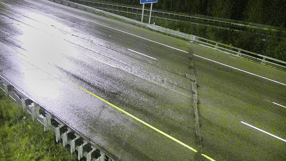 Traffic Cam Haines: Highway @ Klehini MP 36.6