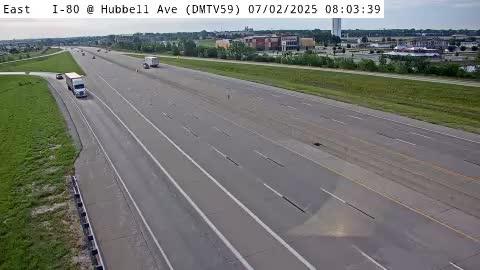 Traffic Cam Altoona: DM - I-80 @ Hubbell Ave (59)