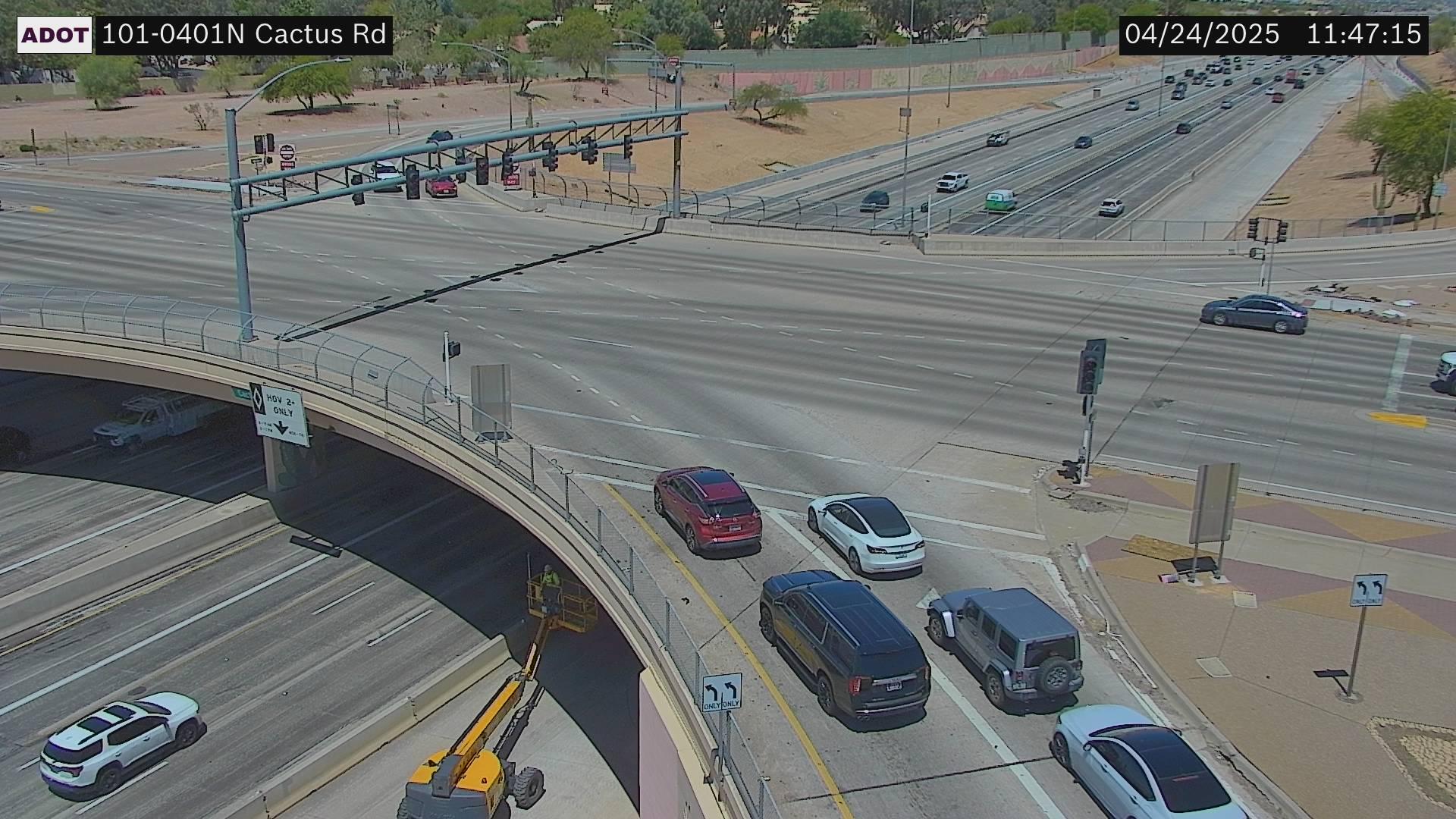 Traffic Cam Scottsdale › North: I-101 NB 40.10 @Cactus Rd