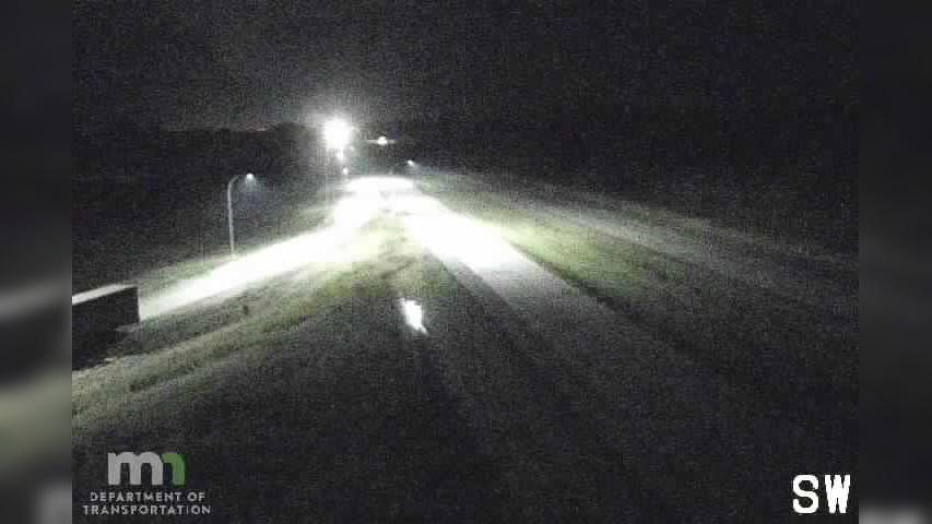 Traffic Cam Millersburg: I-35: I-35 NB (MP 68.1)