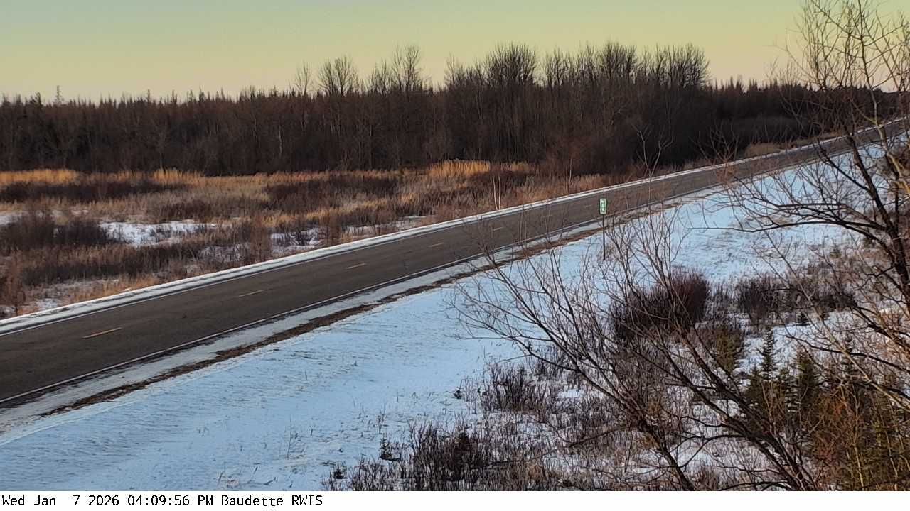Traffic Cam Dawson Township: MN 72: T.H.72 (Baudette - MP 67.85): T.H.72 (Baudette - MP 67.85) View