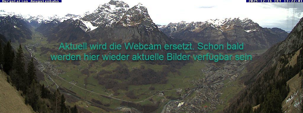 Ennenda: Schweiz, Glarus: Blick von Bergstation Aeugstenbahn ins Glarnerland