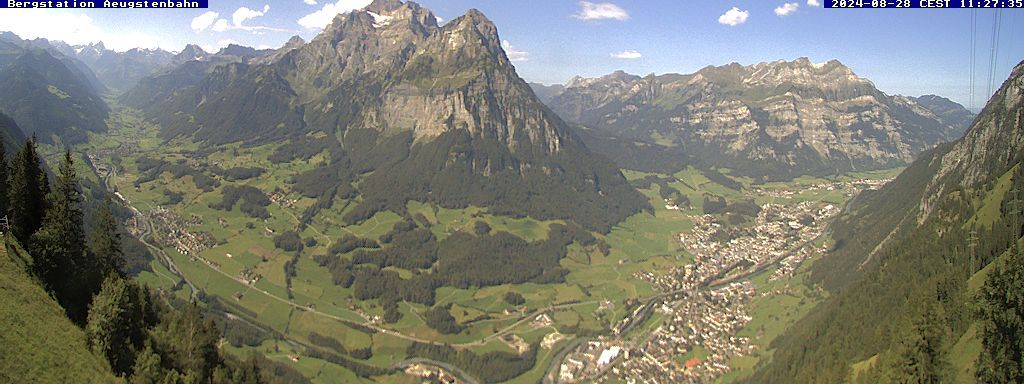 Ennenda: Blick von Bergstation Aeugstenbahn ins Glarnerland