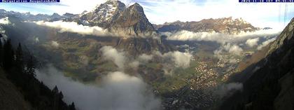 Ennenda: Blick von Bergstation Aeugstenbahn ins Glarnerland