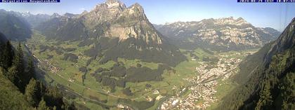 Ennenda: Blick von Bergstation Aeugstenbahn ins Glarnerland