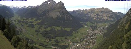 Ennenda: Blick von Bergstation Aeugstenbahn ins Glarnerland