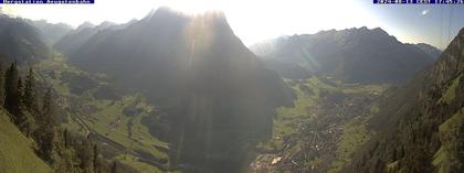 Ennenda: Blick von Bergstation Aeugstenbahn ins Glarnerland