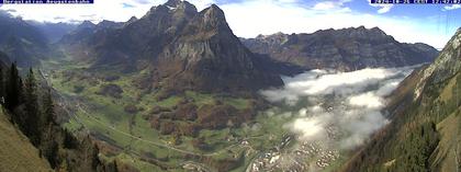 Ennenda: Blick von Bergstation Aeugstenbahn ins Glarnerland