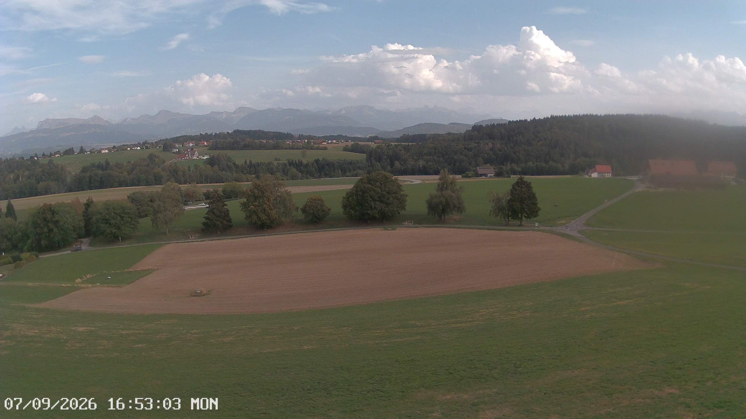 Montpreveyres › Südosten: Welcome Swiss & Events SA