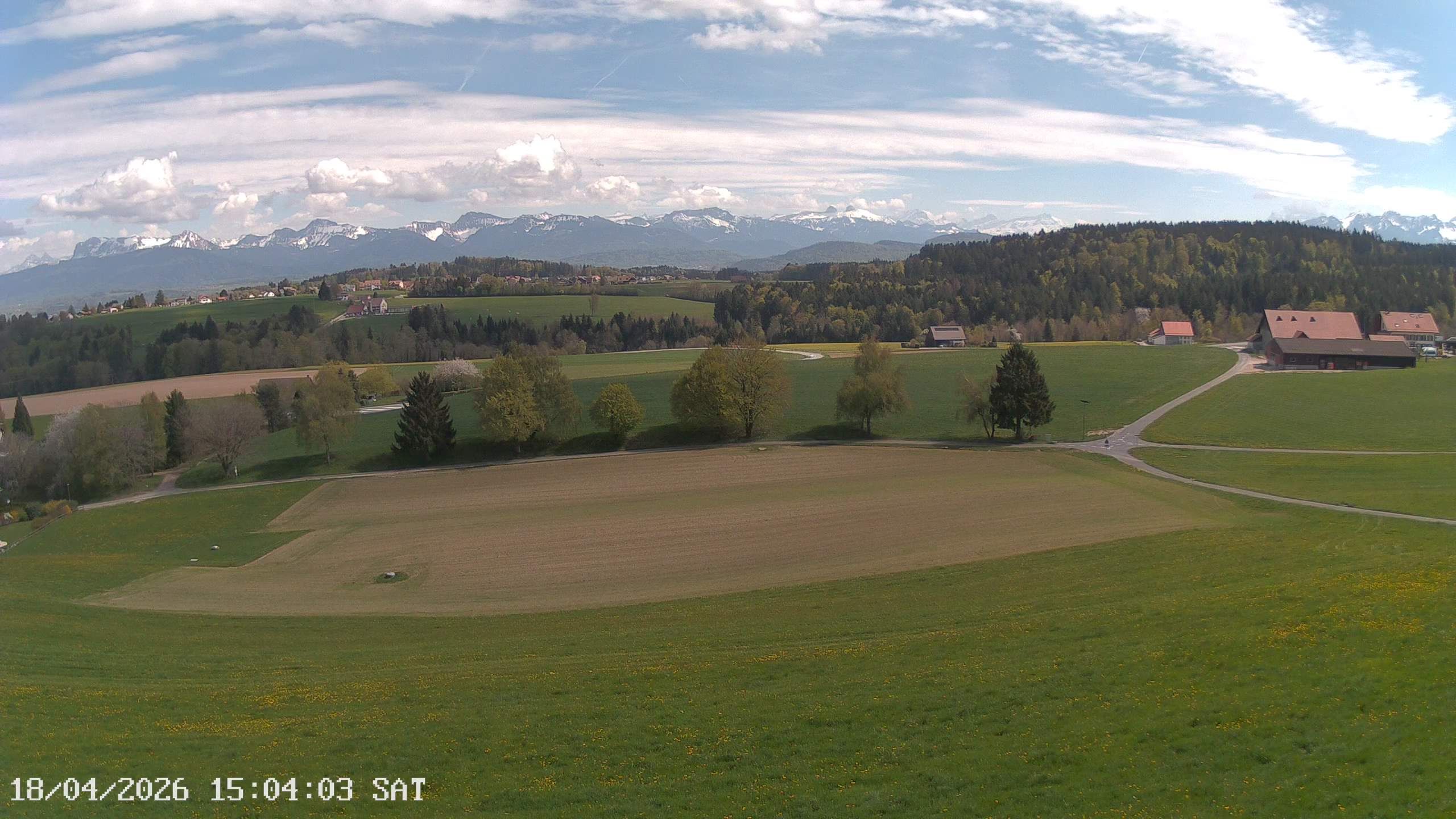 Montpreveyres › Osten: › East: Vue sur les montagnes depuis