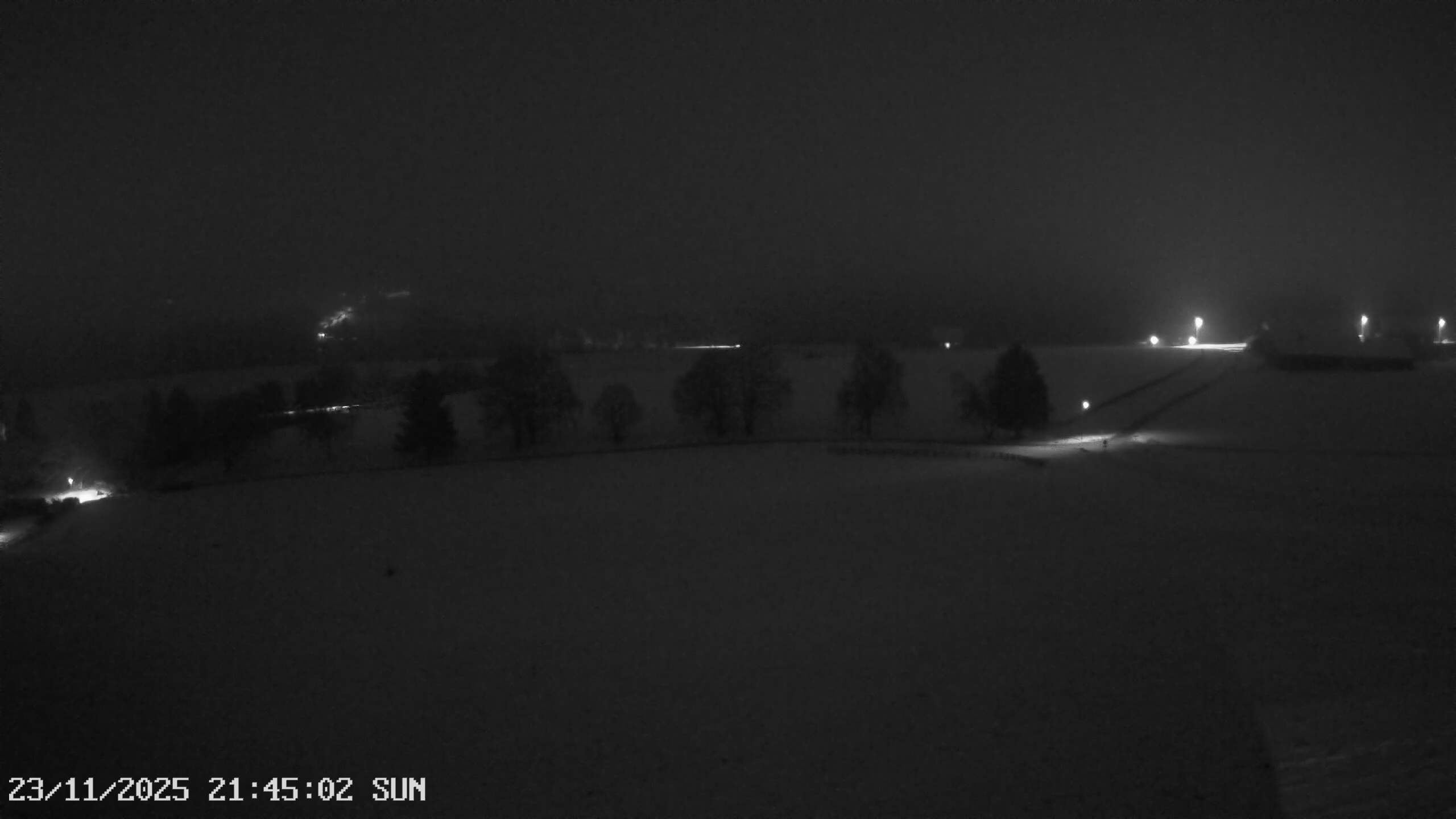 Montpreveyres › Osten: › East: Vue sur les montagnes depuis