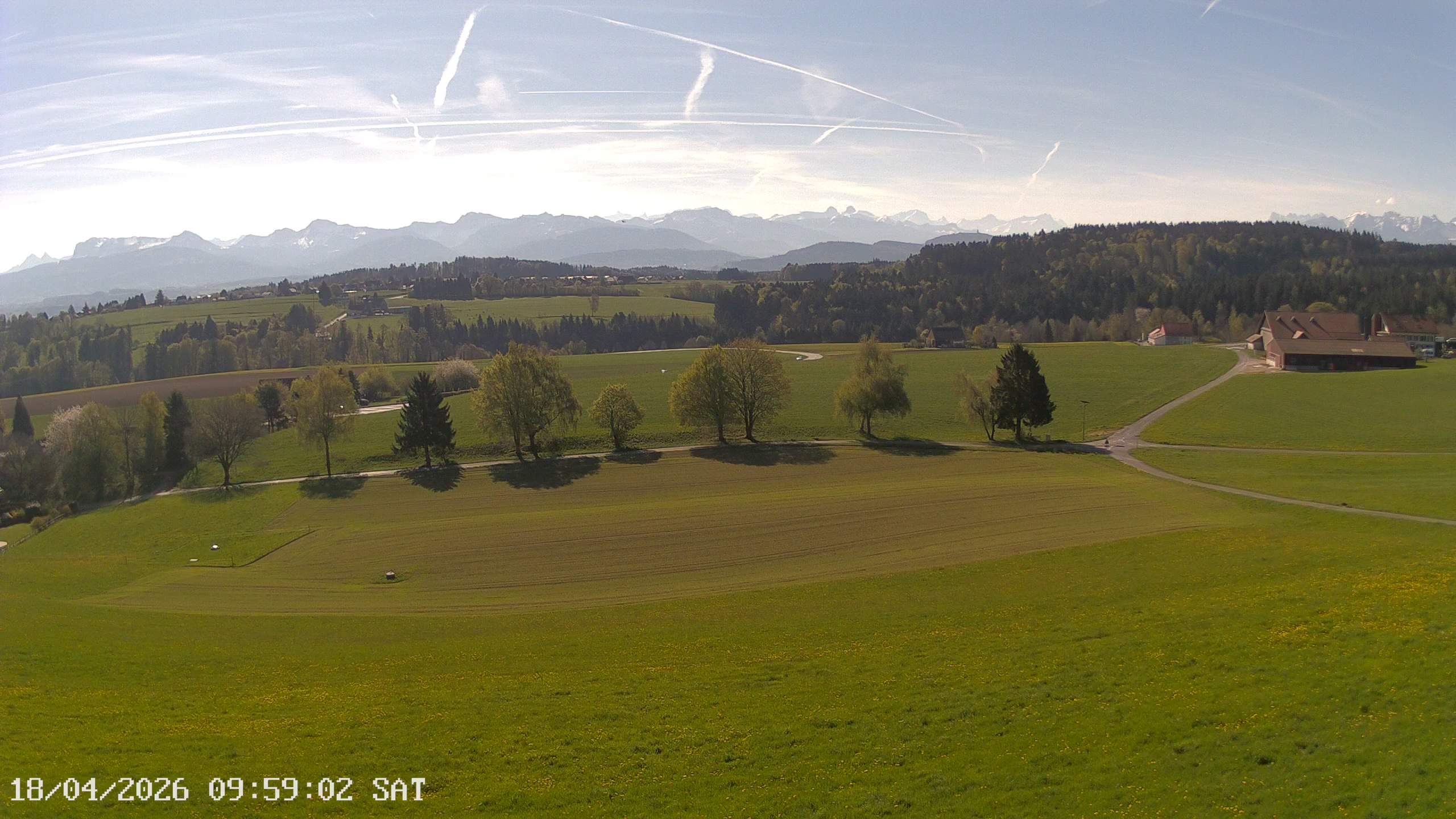 Montpreveyres › Osten: › East: Vue sur les montagnes depuis