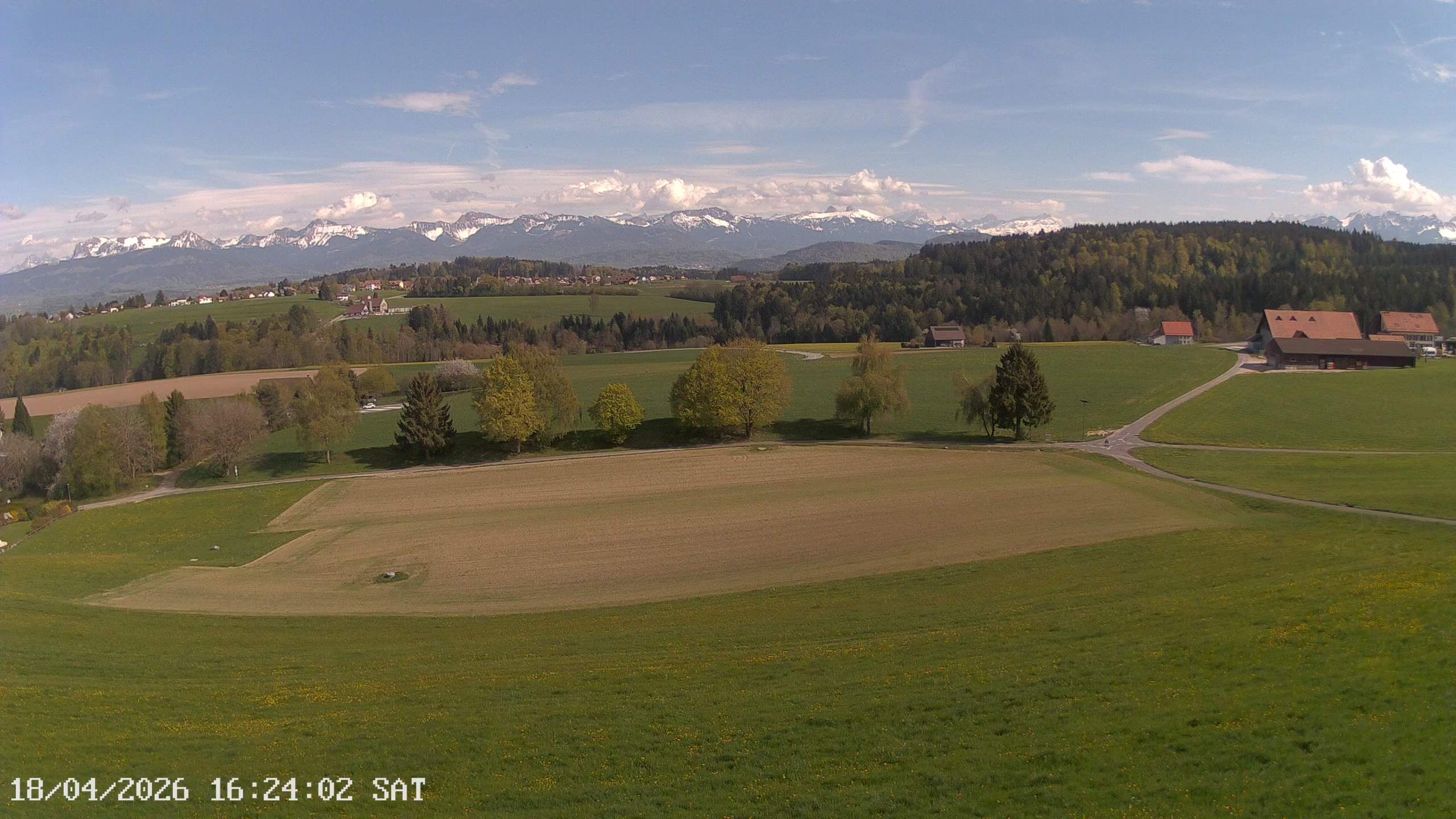 Montpreveyres › Osten: › East: Vue sur les montagnes depuis