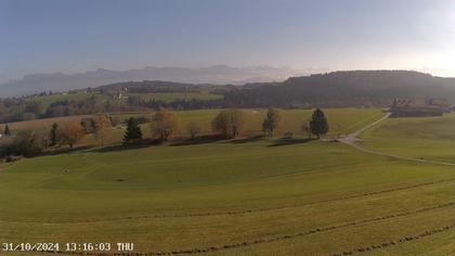 Montpreveyres › Ost: › East: Vue sur les montagnes depuis